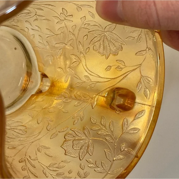 2/$30 Vintage Jeanette Glass iridescent floragold Louisa creamer - Picture 12 of 12